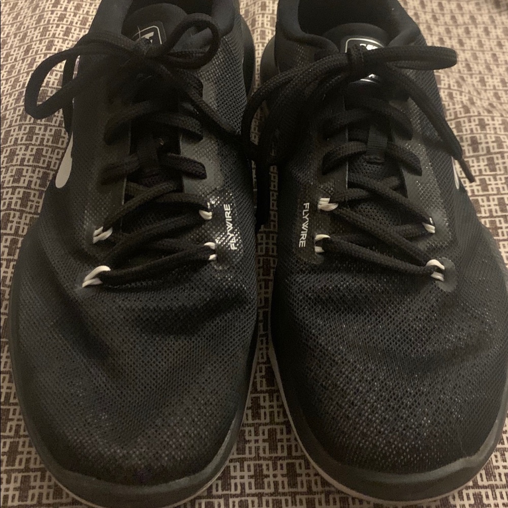 Women’s Nike flywire